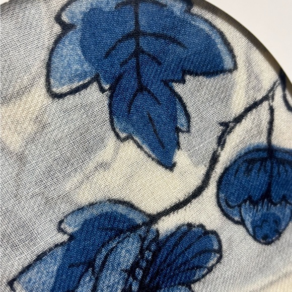 Sezane Pio Scarve - Antoinette Poisson - Picture 6 of 7